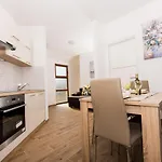 La Appartamento *