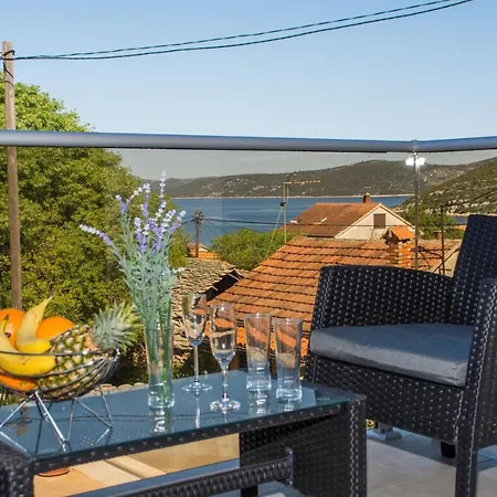 Apartment La Veliki Drvenik