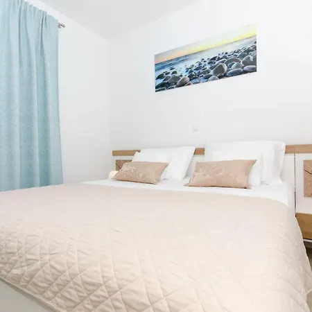 La Διαμέρισμα Veliki Drvenik