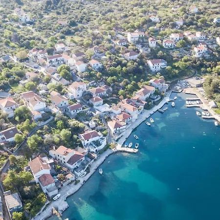 La Διαμέρισμα Veliki Drvenik