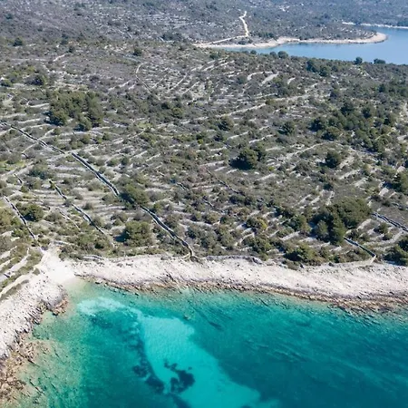 Διαμέρισμα La *